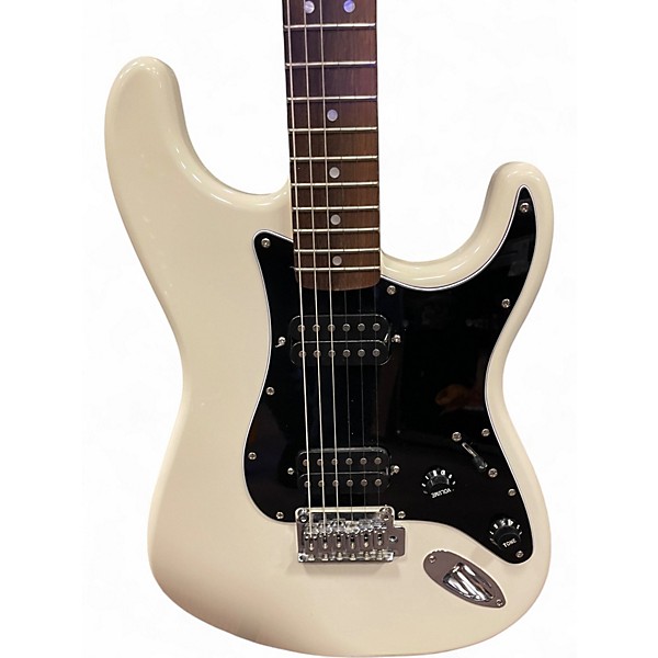Used Squier AFFINITY STRATOCASTER HH Olympic White Solid Body Electric Guitar