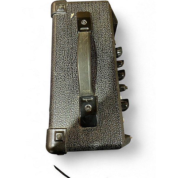 Used Dean m-10 Guitar Combo Amp