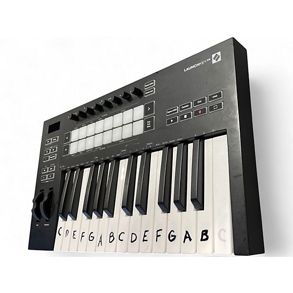 Used Novation LAUNCH KEY 25 MIDI Controller