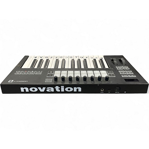 Used Novation LAUNCH KEY 25 MIDI Controller
