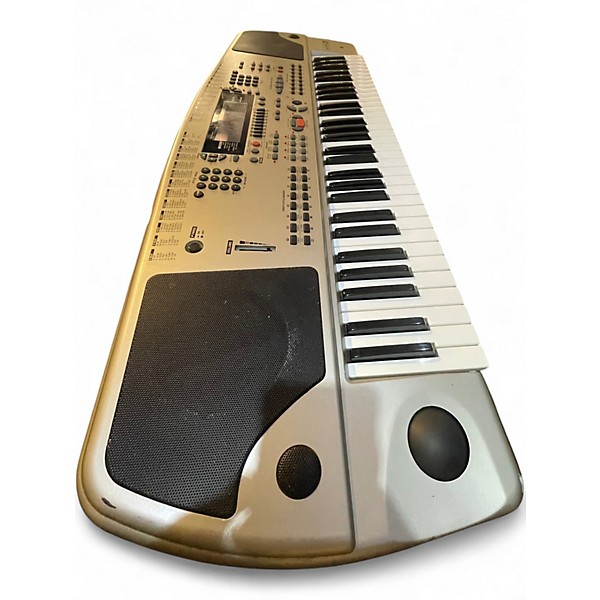 Used Gem WK2000 HD Keyboard Workstation