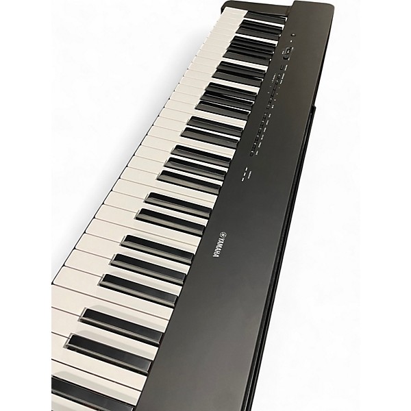 Used Yamaha P-225 Digital Piano