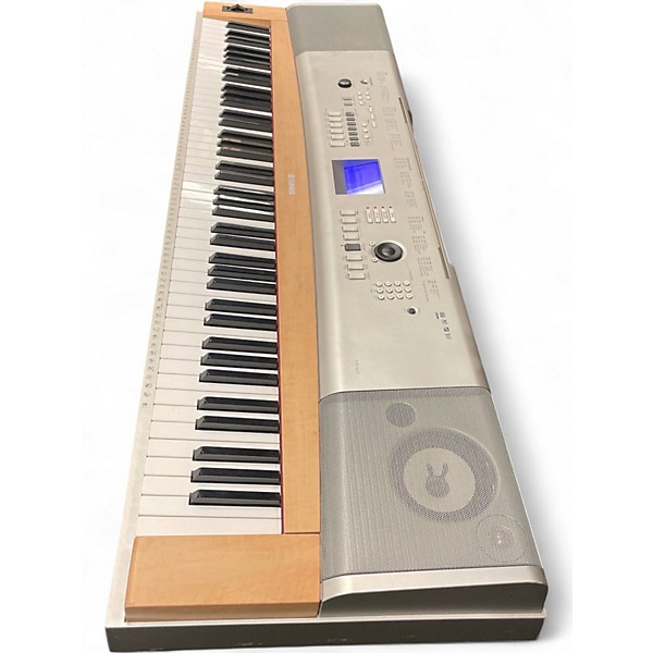 Used Yamaha YPG625 88 Key Digital Piano