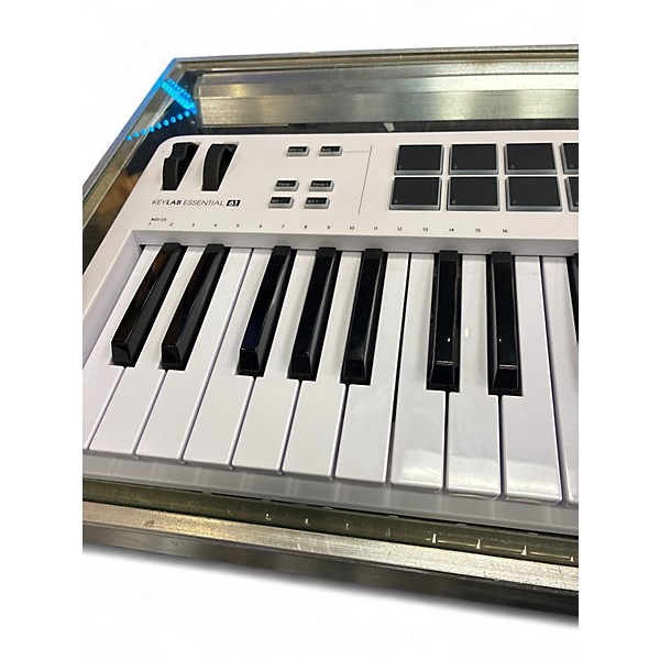 Used Arturia Key lab essential 62 Keyboard Workstation
