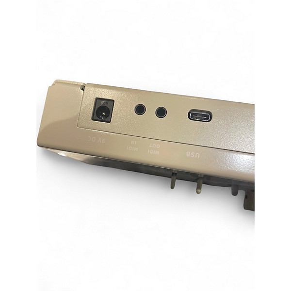 Used Vongon REPLAY Keyboard Workstation