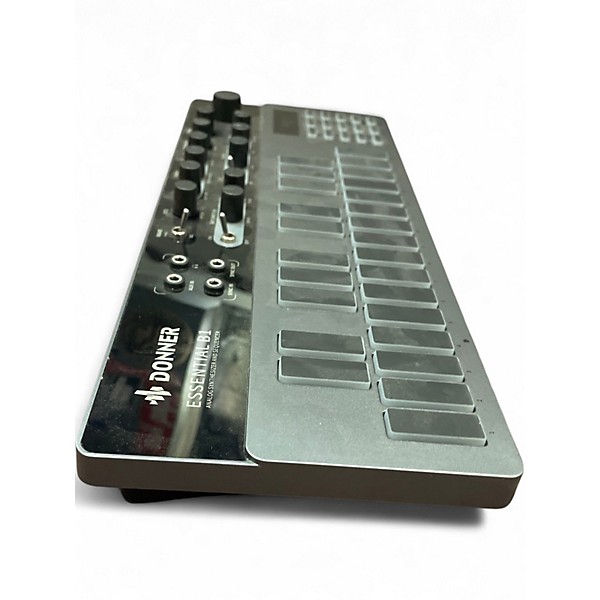 Used Donner ESSENTIAL B1 Synthesizer