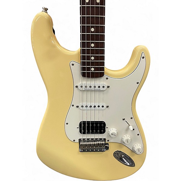 Used Fender California SeriesHSS Stratocaster Olympic White Solid Body Electric Guitar