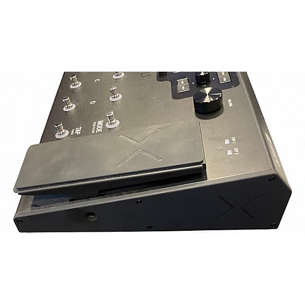 Used Line 6 HELIX LT Effect Processor