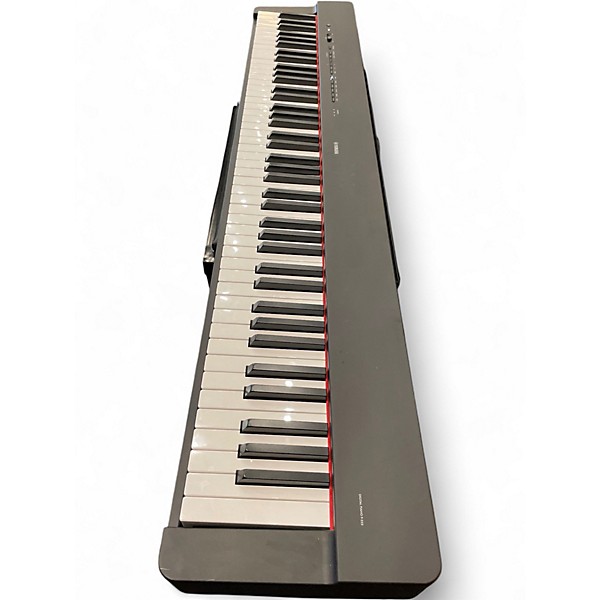 Used Yamaha P225