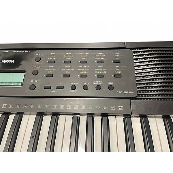 Used Yamaha PSRE283 Portable Keyboard