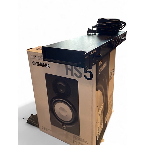 Used Alesis QSR Synthesizer