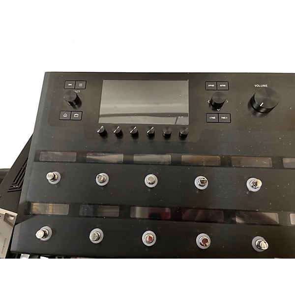 Used Line 6 Helix Helix Effect Processor