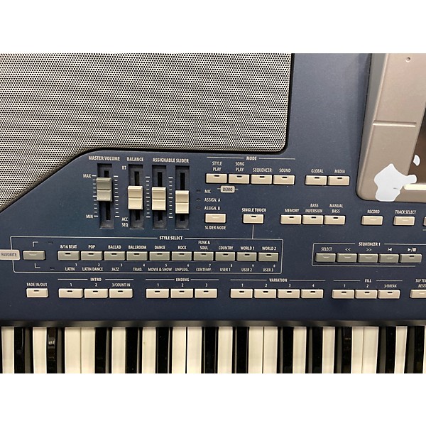 Used KORG PA800 61 Key Keyboard Workstation