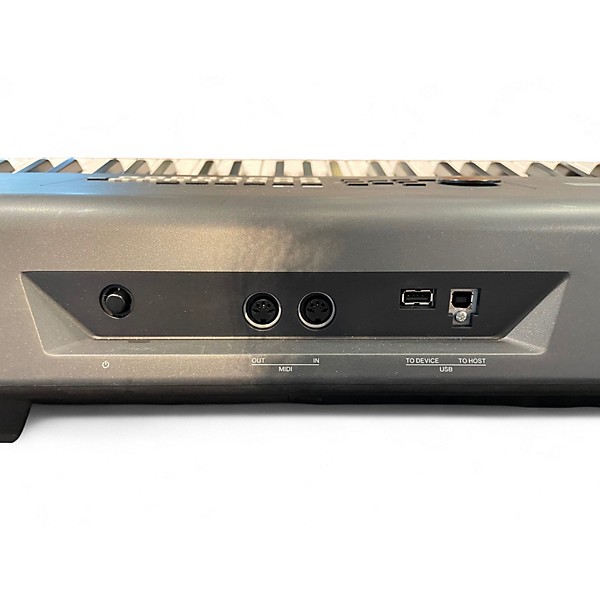 Used Yamaha MX88 Synthesizer