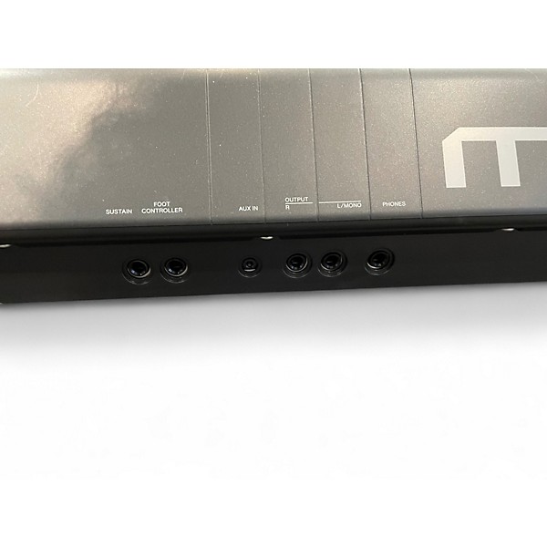 Used Yamaha MX88 Synthesizer