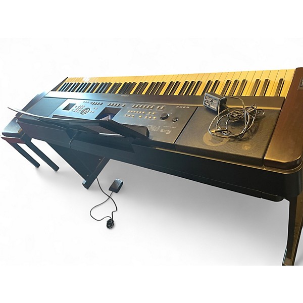 Used Yamaha DGX650 88 Key Portable Keyboard