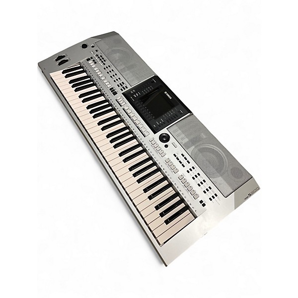 Used Yamaha PSRS900 61 Key Arranger Keyboard