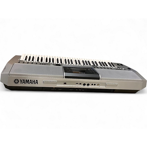 Used Yamaha PSRS900 61 Key Arranger Keyboard