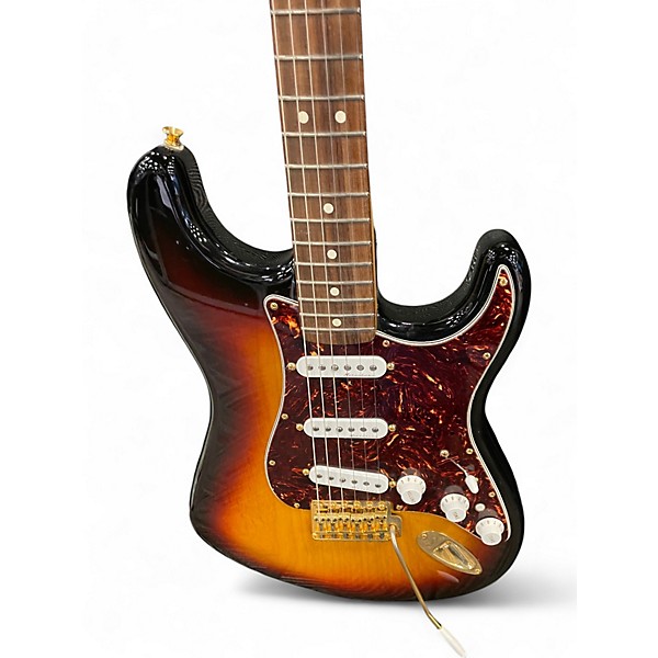 Used Fender Deluxe Player's Stratocaster 3 Color Sunburst Solid Body Electric Guitar