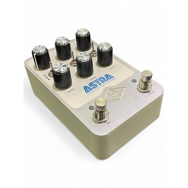 Used Universal Audio ASTRA MODULATION MACHINE Effect Pedal