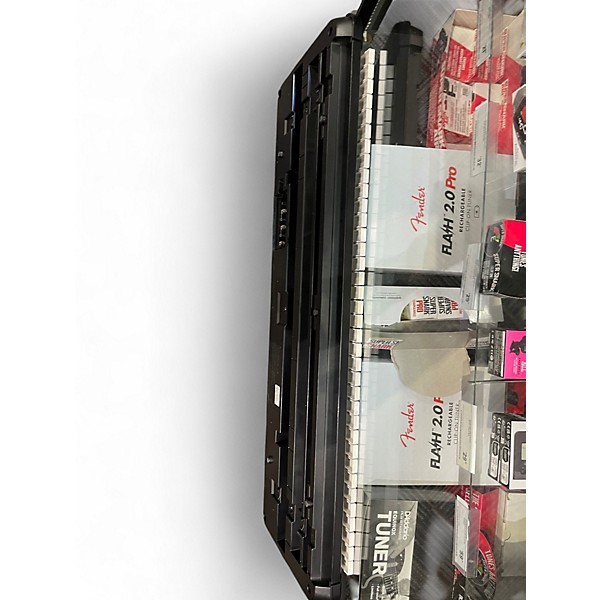 Used Yamaha PSRE263 61 Key Portable Keyboard