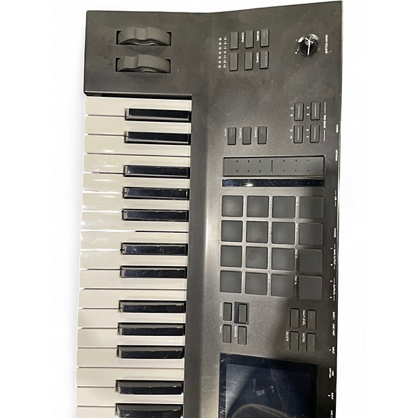 Used Akai Professional MPC KEY 61 Production Controller