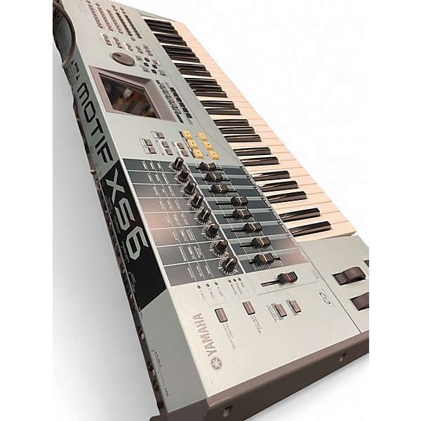 Used Yamaha Motif XS6 61 Key Keyboard Workstation