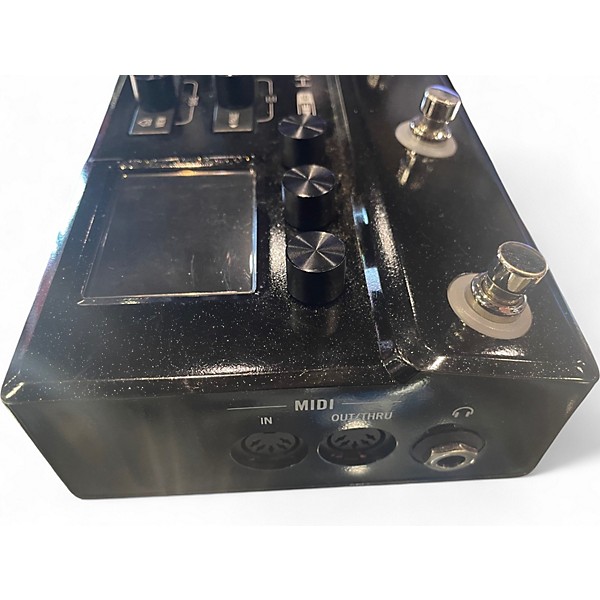 Used Line 6  HX STOMP Effect Processor