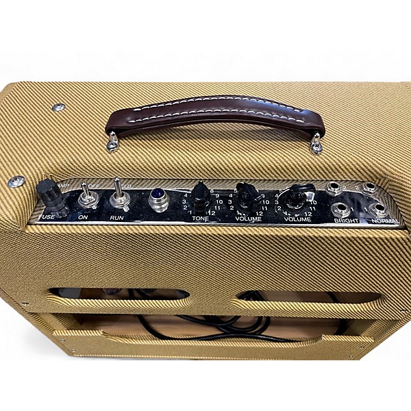 Used Victoria 20112-T Tube Guitar Combo Amp