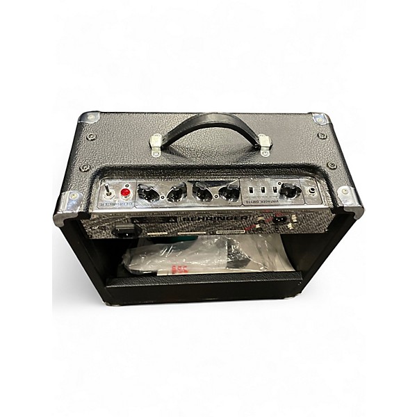 Used Behringer Vintager GM110 Guitar Combo Amp