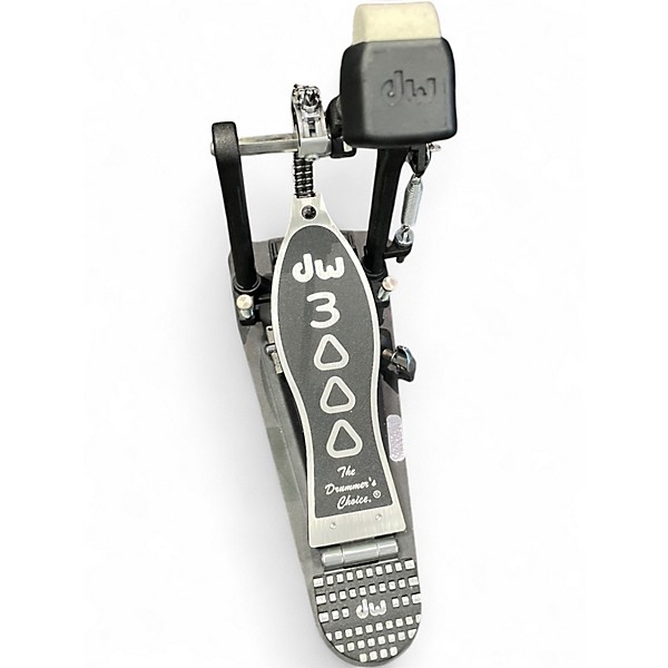 Used DW 3000 Series Single Single Bass Drum Pedal