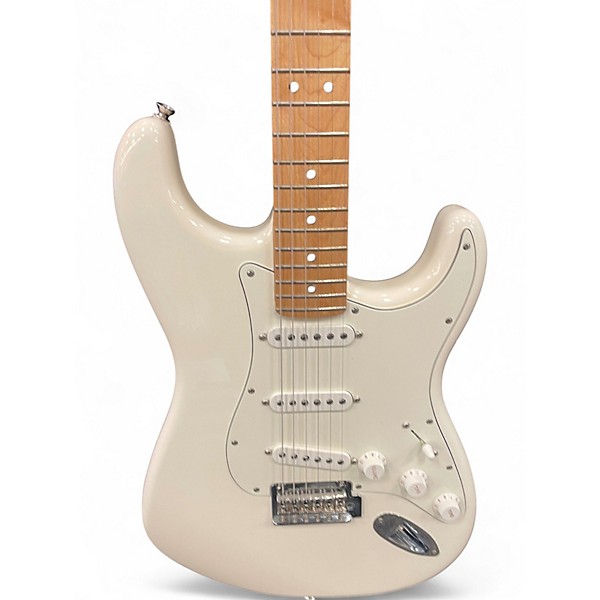 Used Fender Player Stratocaster Polar White Solid Body Electric Guitar