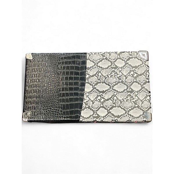 Used Peavey 112 CABINET Guitar Cabinet