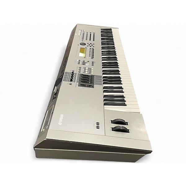Used Yamaha Motif 7 76 Key Keyboard Workstation