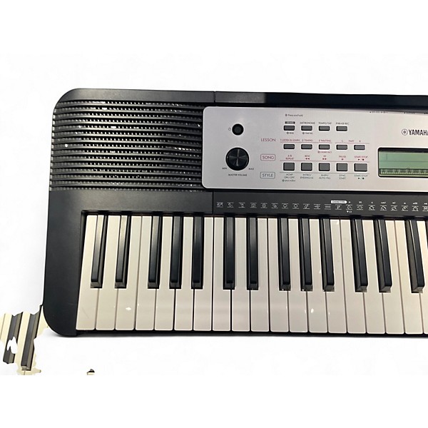 Used Yamaha YPT270 Keyboard Workstation