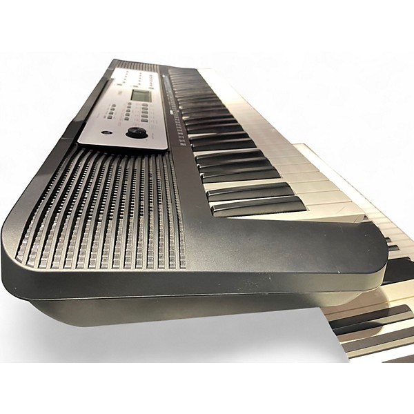 Used Yamaha YPT270 Keyboard Workstation