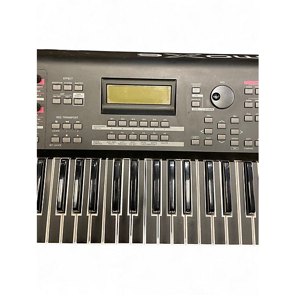 Used Yamaha MOX6 61 Key Keyboard Workstation