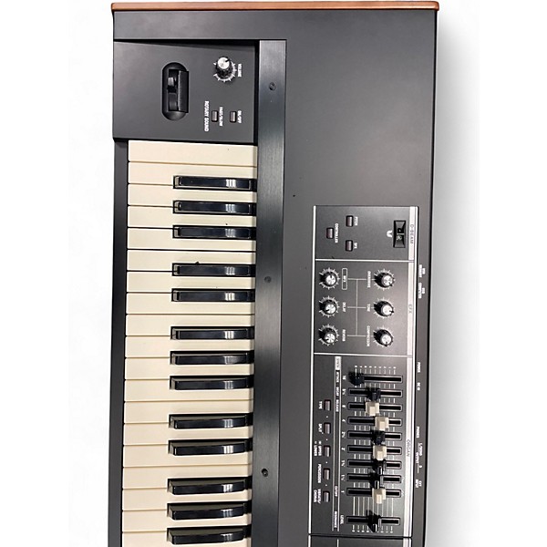 Used Roland VR730 Synthesizer