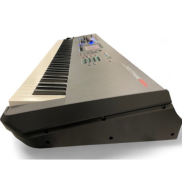 Used Yamaha Montage M8x Keyboard Workstation