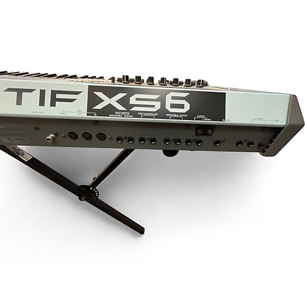 Used Yamaha Motif XS6 61 Key Keyboard Workstation