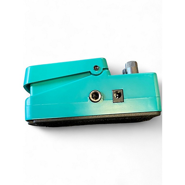 Used Behringer CS400 Compressor Sustainer Effect Pedal