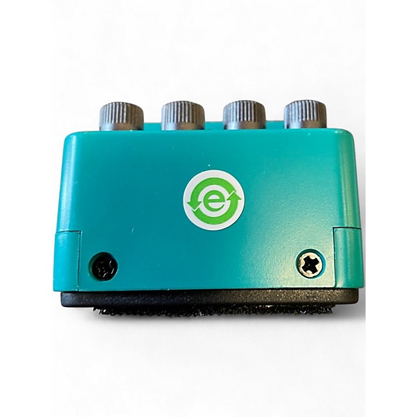 Used Behringer CS400 Compressor Sustainer Effect Pedal