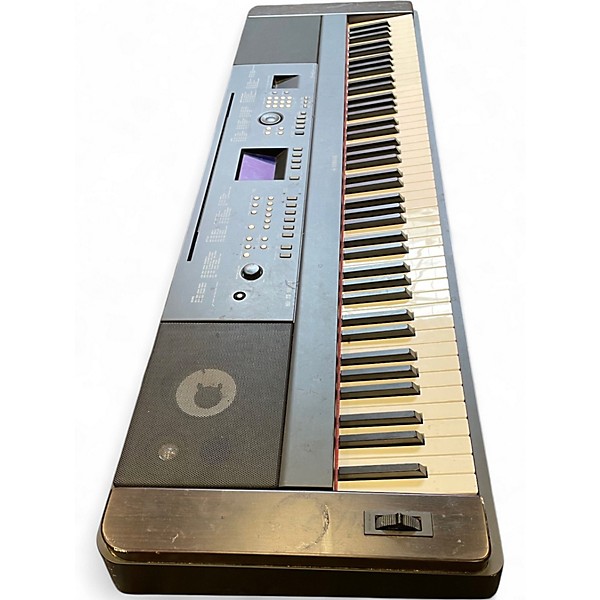 Used Yamaha DGX650 88 Key Portable Keyboard