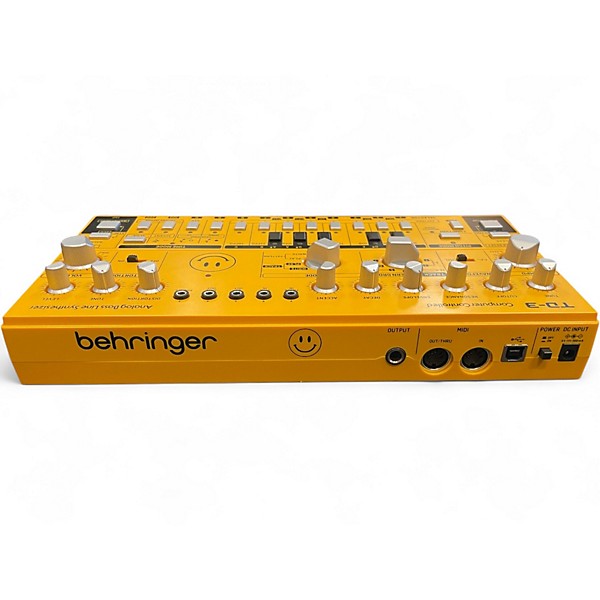 Used Behringer td-3 Powered Mixer