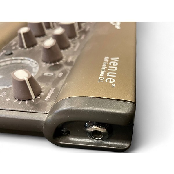 Used LR Baggs Venue DI Direct Box