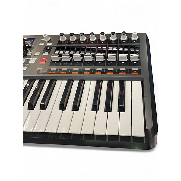 Used Akai Professional MPK49 49 Key MIDI Controller