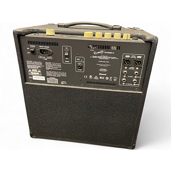 Used Fender rumble studio 40w Bass Combo Amp