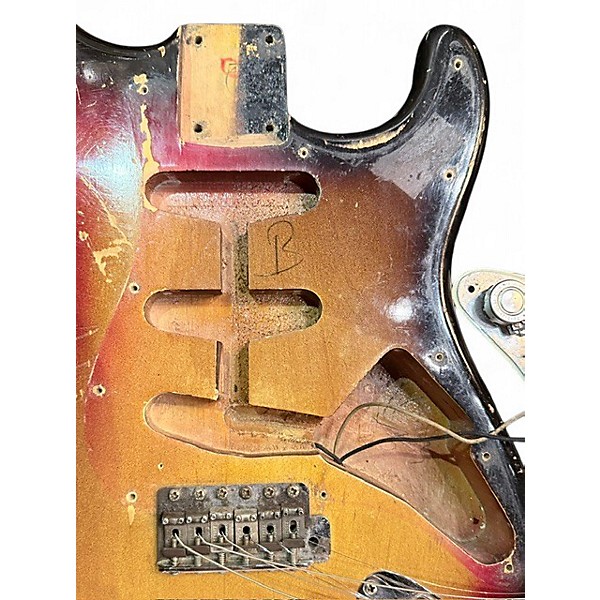 Vintage 1963 Fender STRATOCASTER Sunburst Solid Body Electric Guitar