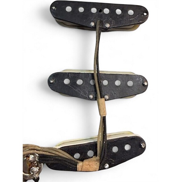 Vintage 1963 Fender STRATOCASTER Sunburst Solid Body Electric Guitar