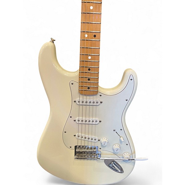 Used Fender Standard Stratocaster Arctic White Solid Body Electric Guitar